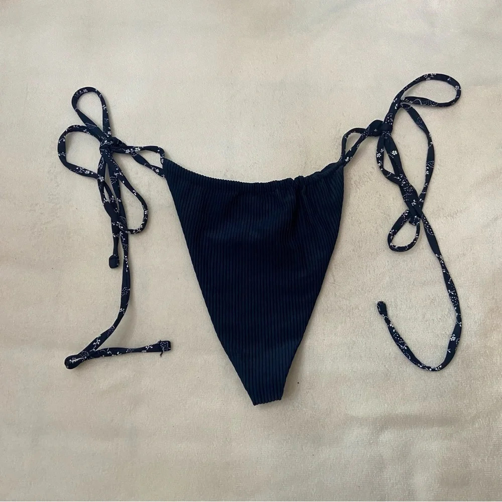 New! Frankie’s Bikini’s Tia ribbed thong string bikini bottom 3738